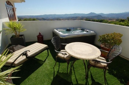 Гидромассажный СПА бассейн Sunrans SR808C Гидромассажный СПА бассейн Sunrans SR808C